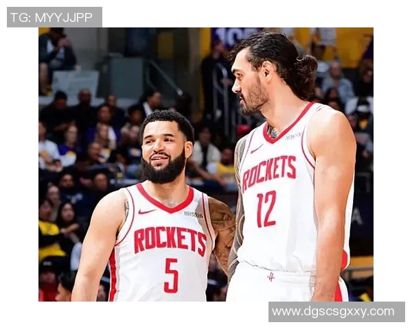 亚当斯净效率+18.4 火箭全队第一&联盟第五 联盟中锋里仅次约基奇 亚当斯净效率+18.4 火箭全队第一&联盟第五 联盟中锋里仅次约基奇