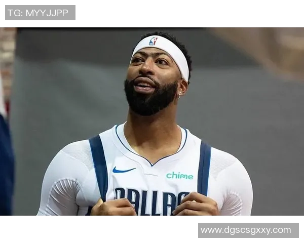 弗拉格三节高效20分助独行侠领先