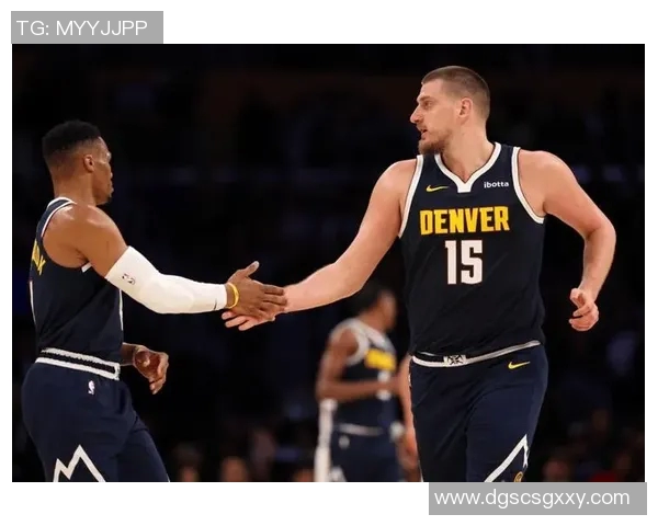 约基奇8次30+20+10超级三双追平大O！仅次于张伯伦的16次